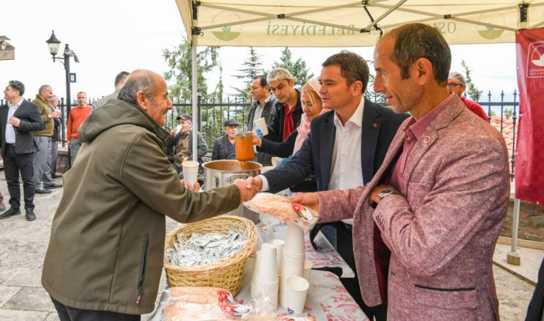 Başkan Aydın, Osmangazi’de talep, görüş ve önerileri dinlemeye devam ediyor Osmangazi Belediye Başkanı Erkan Aydın,
