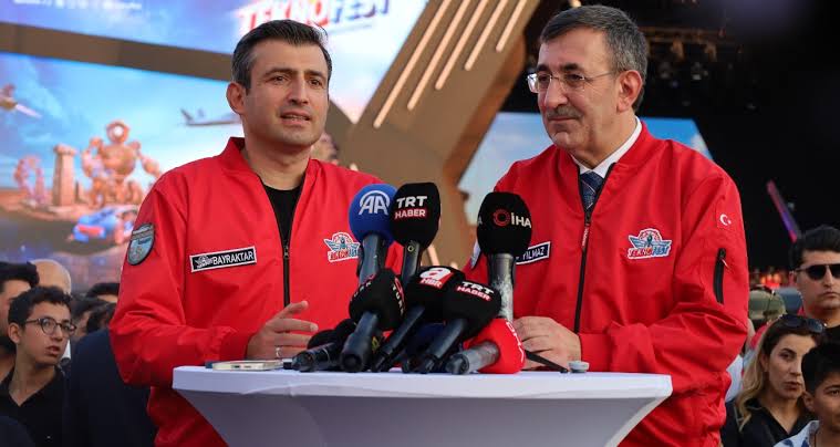 Bayraktar: Yeni kuşak dünyaya damga vuracak Cumhurbaşkanı Yardımcısı Cevdet Yılmaz,