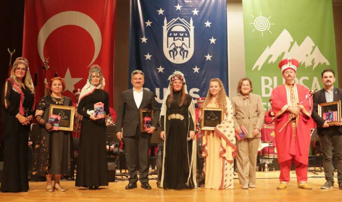 Bursa’nın fethinin 700. yılına fetih marşlarıyla coşkulu kutlama Bursa’da, fethin 700. yılı