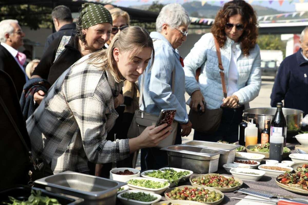 Bursa’nın ödüllü zeytinyağı Çepni’de tanıtıldı!