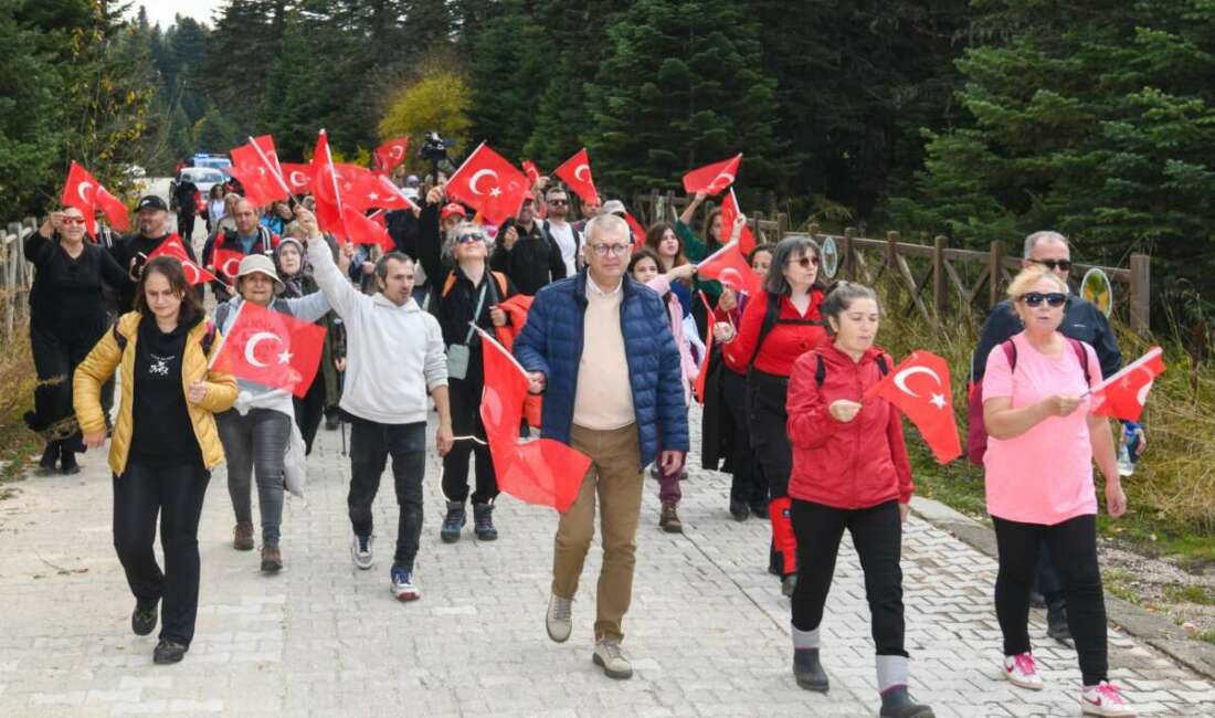 Bursa’da Cumhuriyet coşkusu Uludağ’a taşındı! Osmangazi Belediyesi, Türkiye Cumhuriyeti’nin kuruluşunun