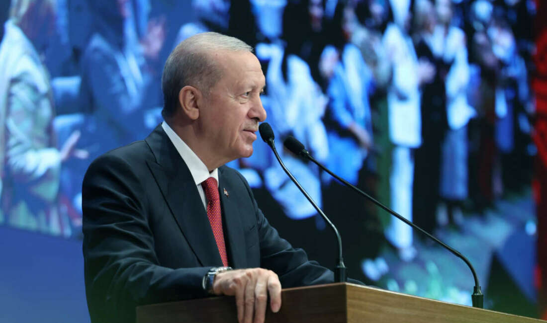 Erdoğan: “Tek tipçi duvarlar kadınların mücadelesiyle yıkıldı” Cumhurbaşkanı Recep Tayyip Erdoğan,