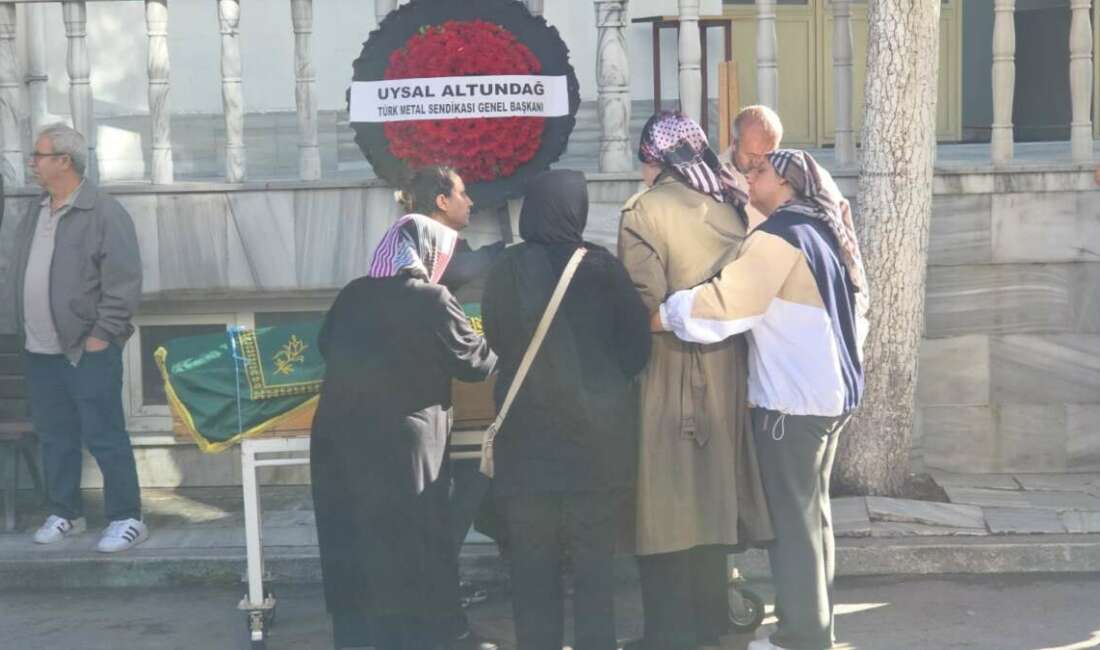 Fabrikada çatıdan düşen 28 yaşındaki işçi toprağa verildi Bursa’nın Orhangazi ilçesinde çalıştığı