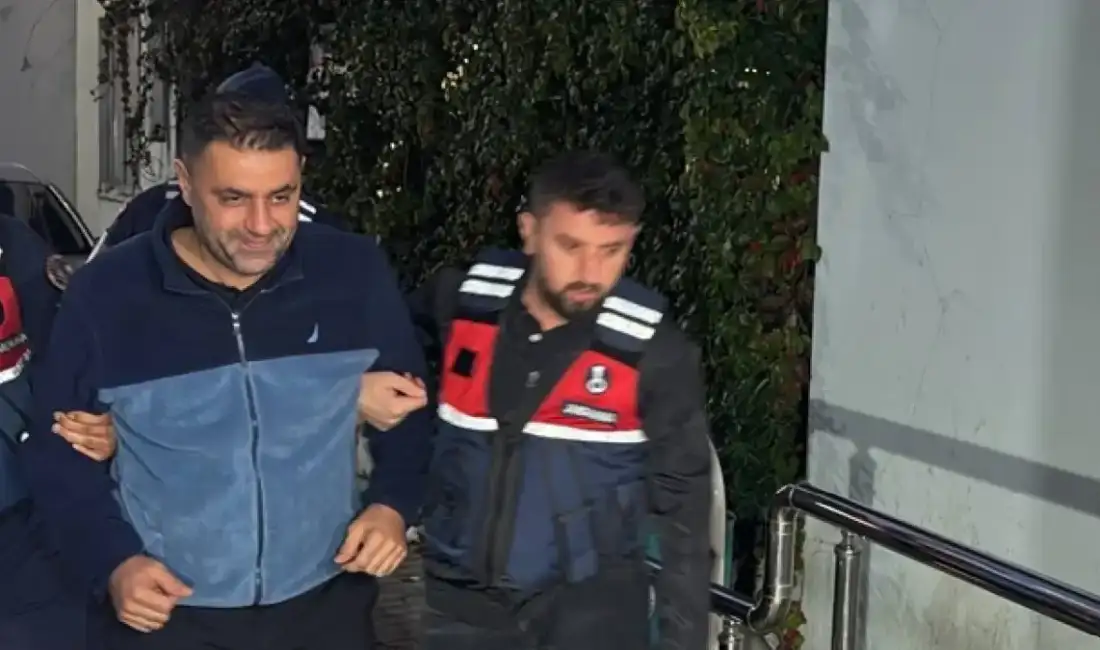 Çukurova Belediyesi’ne operasyon; 34 kişi tutuklandı Adana Çukurova Belediyesi'ndeki usulsüzlüklere