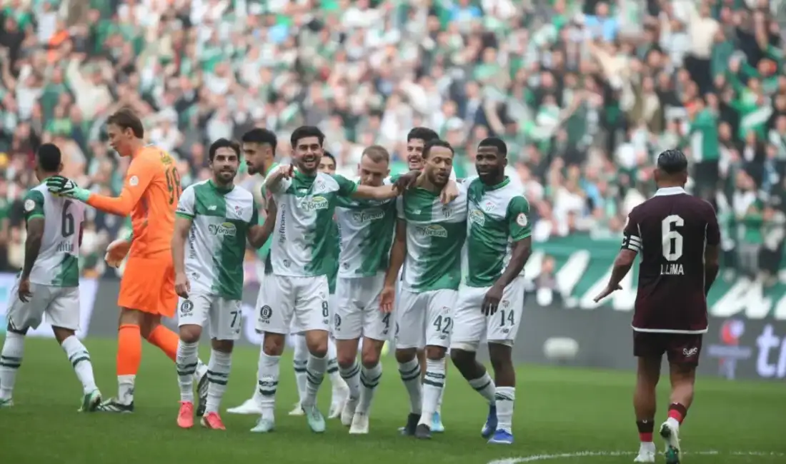 Bursaspor işi ilk yarıda bitirdi; Net galibiyet… Yeşil beyazlı takım, 40