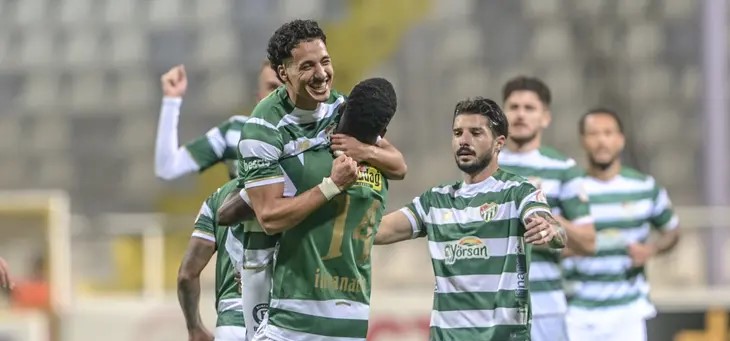 Zirvenin sahibi artık Bursaspor; Ankara’da 4 gollü galibiyet Yeşil beyazlı takım, Ankara
