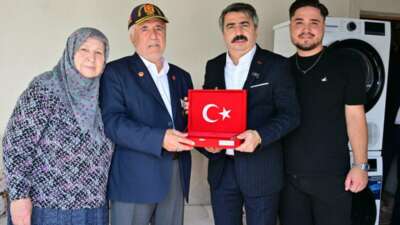 İlçede yaşayan vatandaşlarla bir araya