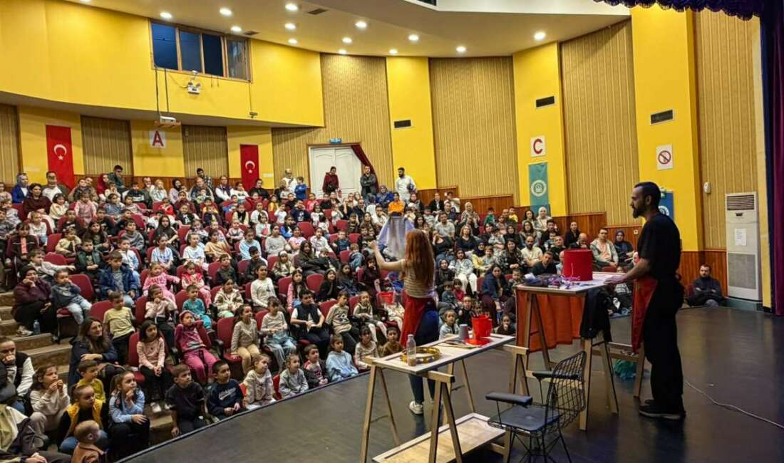 Yıldırım’da miniklere ücretsiz tiyatro keyfi! Çocukların kültür ve sanatla
